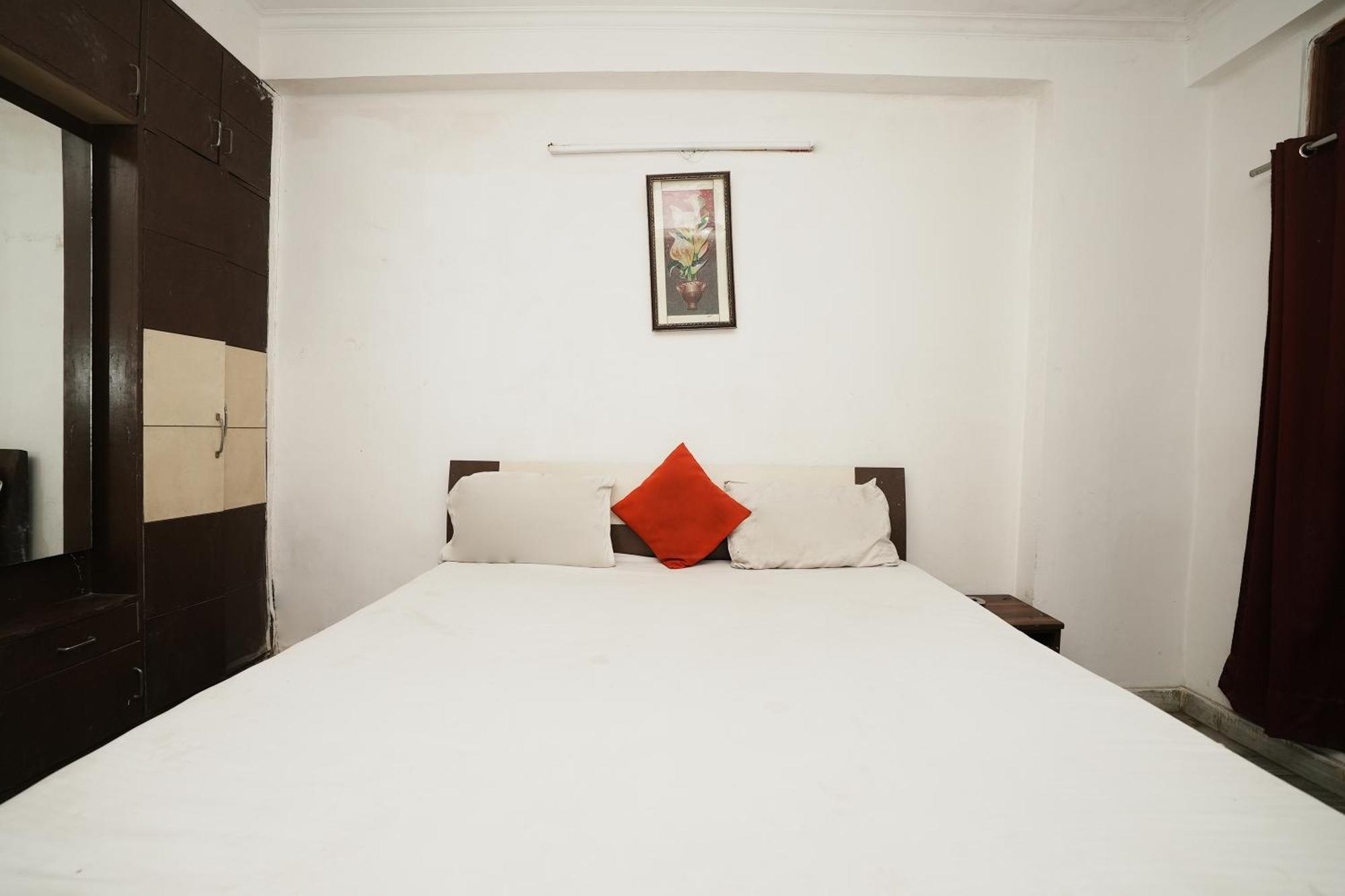 Hotel Sunrise Moon Új-Delhi Kültér fotó
